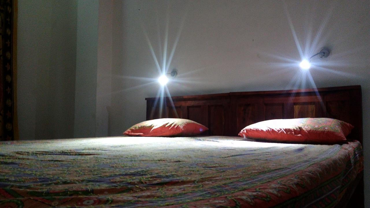 Hotel Pawan'S Palace พุชการ์ ภายนอก รูปภาพ